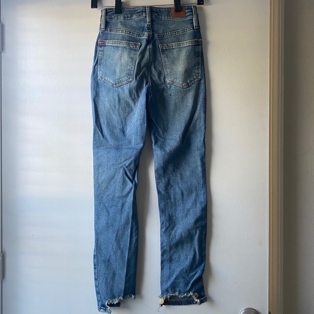 BDG Girlfriend High-Rise Jeans
